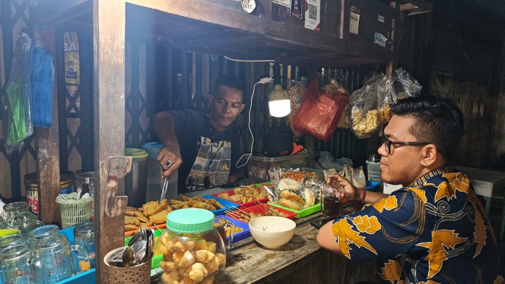 Intip Kisah Pelaku Usaha Angkringan Kota Semarang, Dibantu Pembiayaan Usaha Lewat KUR BRI